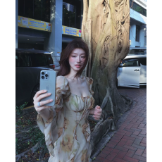 批发SYA奚小西 法式复古方领上衣女秋季<b class='q'>抹胸</b>荷叶袖碎花温柔长袖小衫