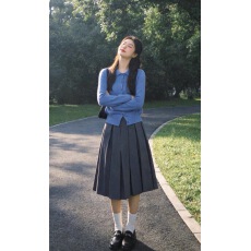 批发2026新款蓝色针织半身连衣裙女早秋季韩系巨好看穿搭一整套装<b class='q'>长裙</b>