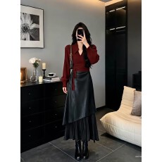 批发巨好看一整套裙红色V领灯笼袖<b class='q'>连衣裙</b>女<b class='q'>不规则</b>设计感长裙套装