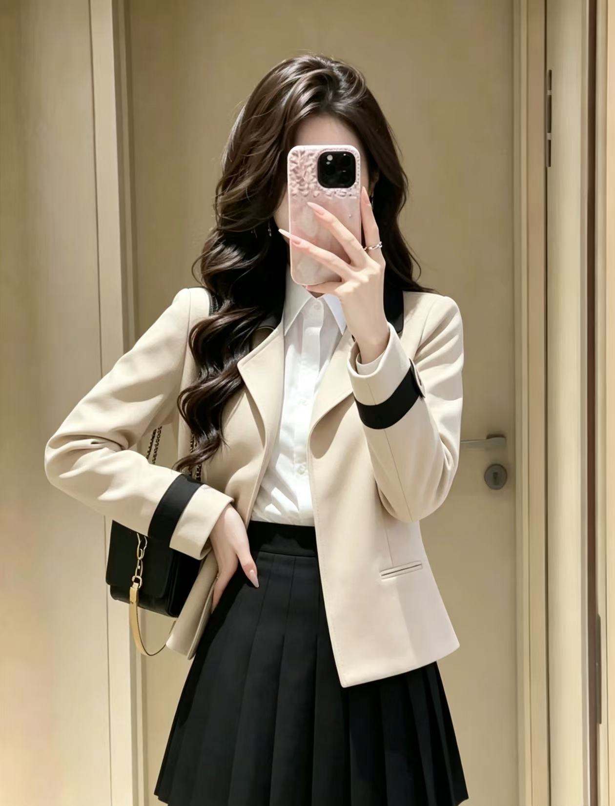 今年流行新款日系气质休闲宽松卡其色短款小个子风衣薄外套女春秋 服裝批發女裝批發服飾貨源