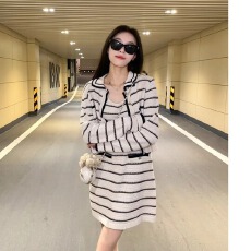 批发YESWOMEN恰好心动撞色条纹毛织上衣<b class='q'>套装</b>