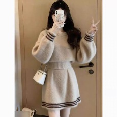 批发2026慵懒风圆领针织毛衣半身裙两件套女秋冬气质简约<b class='q'>套装</b>针织<b class='q'>套装</b>