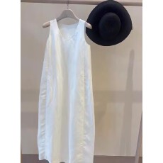 批发<b class='q'>白色</b>亚麻高级感显瘦U领无袖连衣裙女