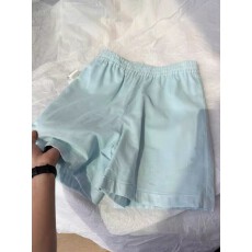今年流行的棉麻蓝色休闲短裤阔腿裤女夏季亚麻2026超火巨好看裤子