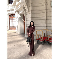 批发实拍实价 磨毛抓绒修身高领打底T恤女冬季+包臀鱼尾长裙套装