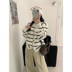 批发2025早秋韩系简约休闲百搭针织开衫女<b class='q'>宽松</b>休闲百搭上衣毛衣开衫