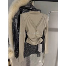 批发十三行2025冬季新品款半高领假两件修身半高领磨毛显瘦<b class='q'>长袖</b>T恤