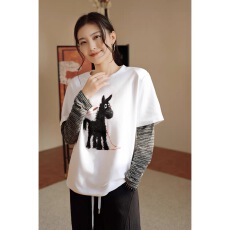 批发2026早春新款卡通风假两件长袖T恤女圆领印花上衣