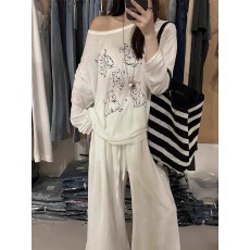 批发韩系小狗印花斜肩长袖T恤2026夏季新款女慵懒风小众洋气百搭上衣