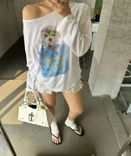 한국 동대문 여름 새로운 한 스타일 강아지 프린트 비스듬한 어깨 긴팔 티셔츠 여성 루즈핏 다용도 자외선 차단 맨위