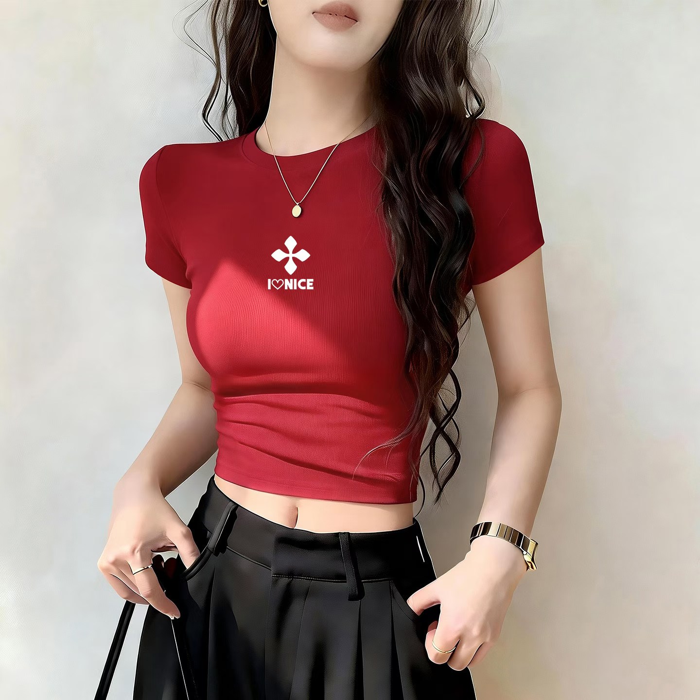 2026 여름 반팔 티셔츠 여성 짧은 몸매 가꾸기 슬림해 보이는 알파벳 프린트 작은 셔츠 타이트 맨위 ins 트렌디