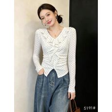 批发高级感波点v领长袖t恤女早<b class='q'>秋</b>显瘦遮肉特别漂亮的掐腰上衣