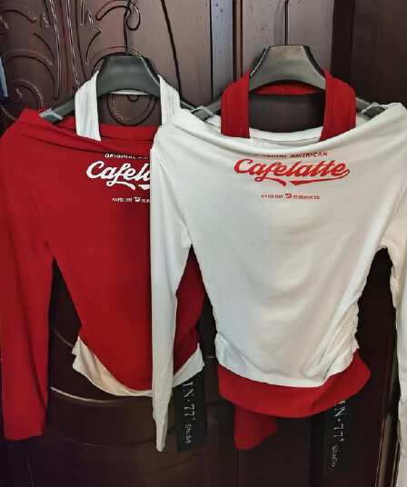 열세 개 2026 가을 새로운 한국 스타일 패션 다용도 슬림해 보이는 페이크 레이어드 긴팔 티셔츠 여성 셔츠