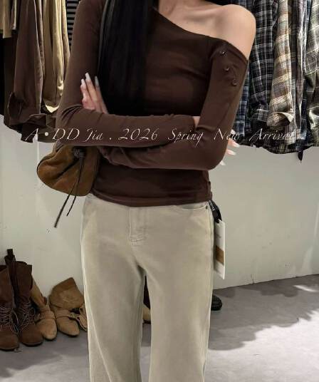 한 부서 비대칭 단추 오프숄더 긴팔 기본 셔츠 맨위 여성 이른 가을 몸매 가꾸기 슬림해 보이는 티셔츠 맨위 여성
