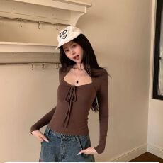 批发新款低领正肩长袖T恤女秋冬季百搭咖色显瘦短款针织修身上衣潮