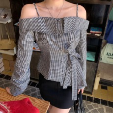 批发法式一字领露肩吊带<b class='q'>格子</b><b class='q'>衬衫</b>女蝴蝶结收腰绑带上衣