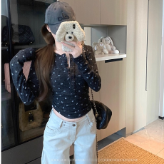 批发原版<b class='q'>兔毛</b>巾磨毛修身内搭长袖亨利领打底衫女碎花针织上衣