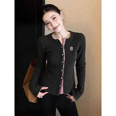 批发羊绒独特假两件格纹拼接长袖打底开衫女内搭设计感复古显瘦上衣