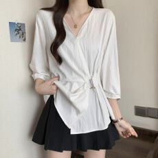 批发V领正肩七分袖t恤女夏季新款大码胖mm巨显瘦收腰遮肚子法式上衣服