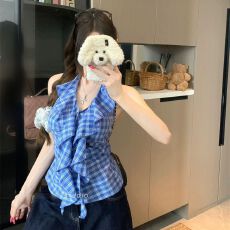 批发甜美风荷叶边蓝色格子V领挂脖衬衫女夏季新款设计感收腰<b class='q'>无袖</b>上衣