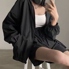 批发<b class='q'>韩国</b>chic夏季简约气质抽绳连帽拉链防晒外套+系带高腰运动短裤女