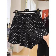 批发特<b class='q'>大码</b>300斤黑色波点休闲短裤女夏季新款薄款高腰显瘦a字阔腿裤潮