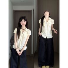 批发【原版提花条纹】肌理感米白短袖<b class='q'>衬衫</b>女夏季别致修身收腰显瘦<b class='q'>上衣</b>