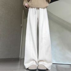 批发杏色拼接弯刀<b class='q'>运动</b>裤女秋冬季2026新款韩版卫裤垂感欧棉绒阔腿裤子