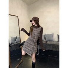 批发<b class='q'>实拍</b>实价~甜美复古设计感皮扣收腰格子连衣裙+正肩长袖上衣套装
