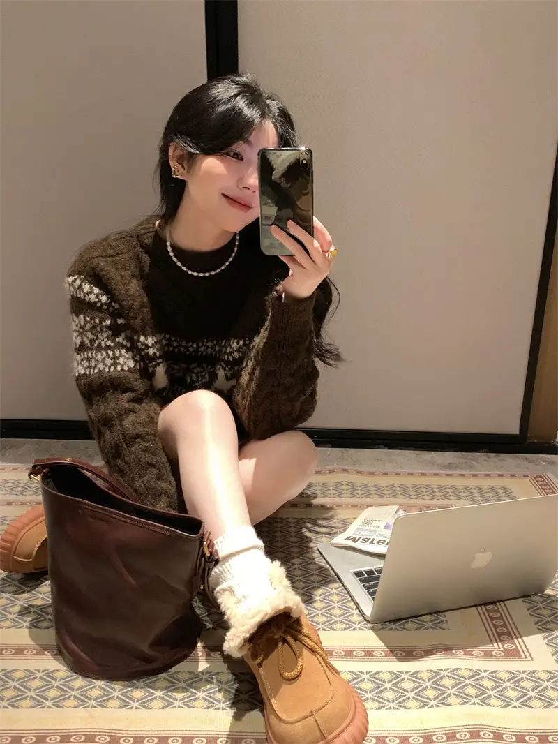 따뜻한 스타일의 가벼운 니트 셔츠 상세 이미지 3