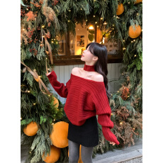 批发实拍实价~慵懒节日氛围感一字肩设计感挂脖露肩毛衣