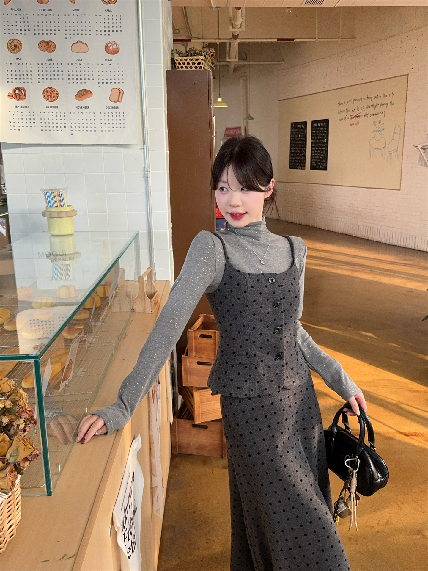 실사 정가 달콤함 긍정적 인 어깨 긴팔 맨위 디자인 센스 모직 도트 무늬 슬립 반신 치마 세트