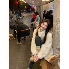 批发实拍实价~法式复古小香氛围感皮毛一体小个子设计感外套