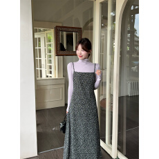 批发实拍实价~纯欲半高领长袖上衣+碎花吊带连衣裙两件套装