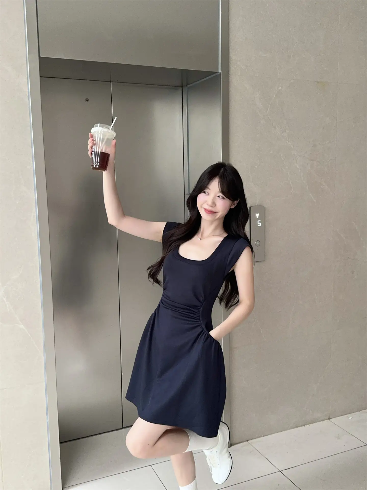 파리 스타일 헤븐 핏 라운드 넥 쇼트 스커트 상세 이미지 2