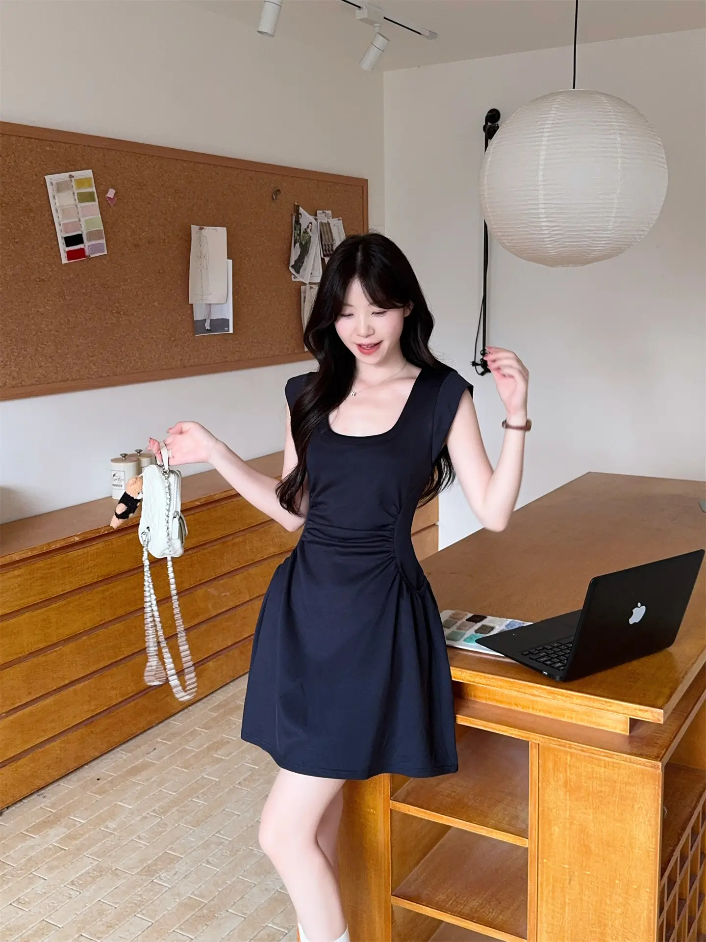 파리 스타일 헤븐 핏 라운드 넥 쇼트 스커트 상세 이미지 6