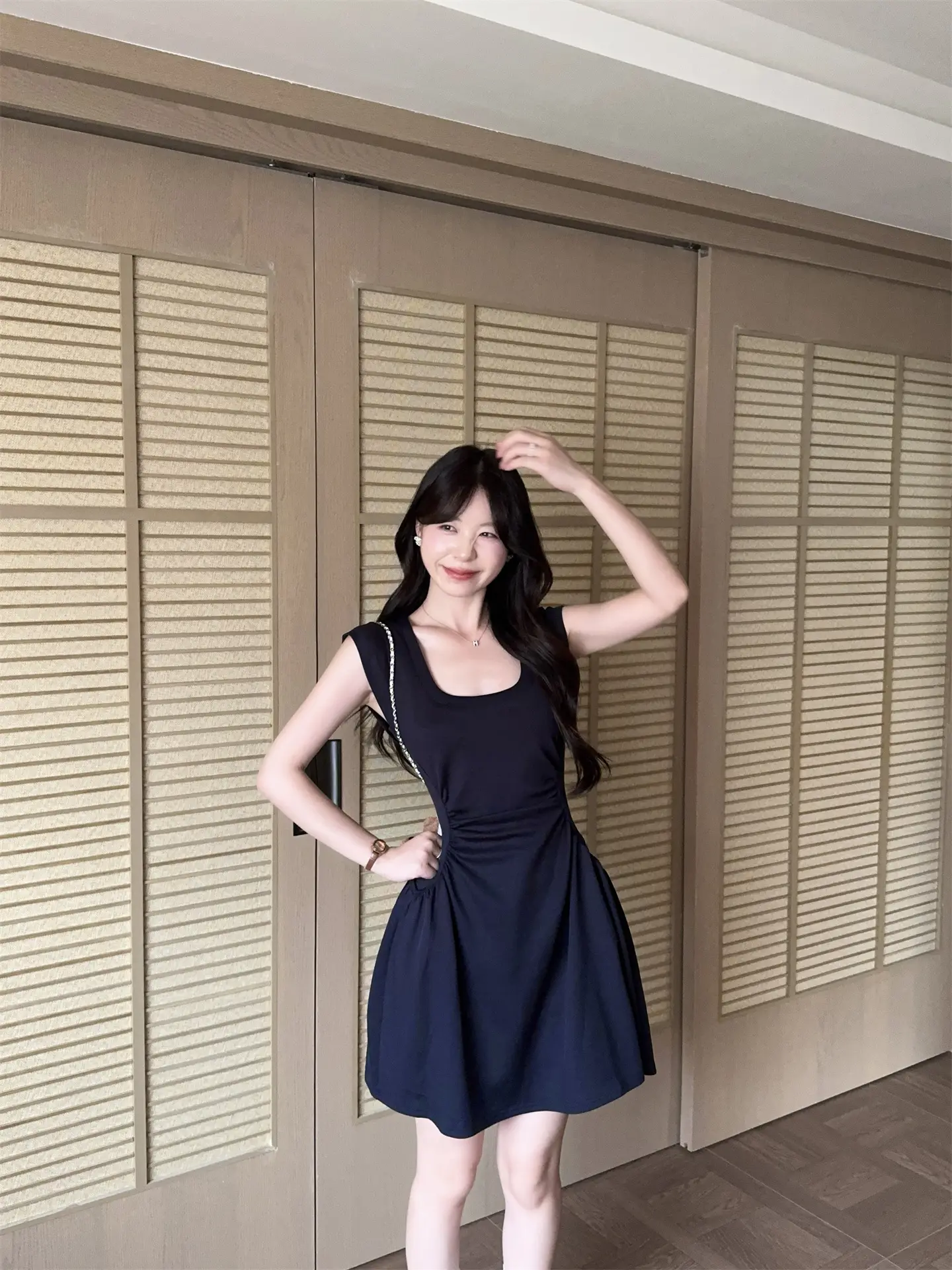 파리 스타일 헤븐 핏 라운드 넥 쇼트 스커트 상세 이미지 8