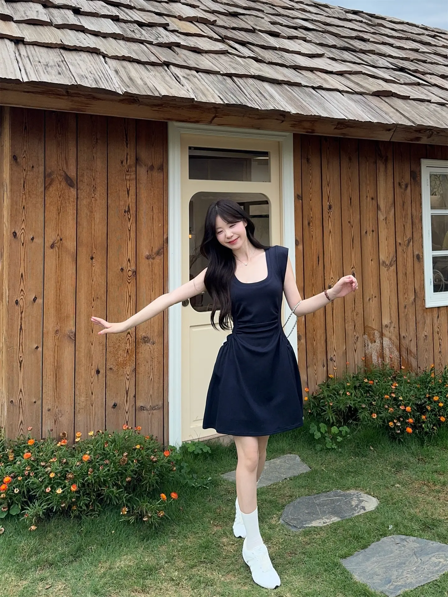 파리 스타일 헤븐 핏 라운드 넥 쇼트 스커트 상세 이미지 16