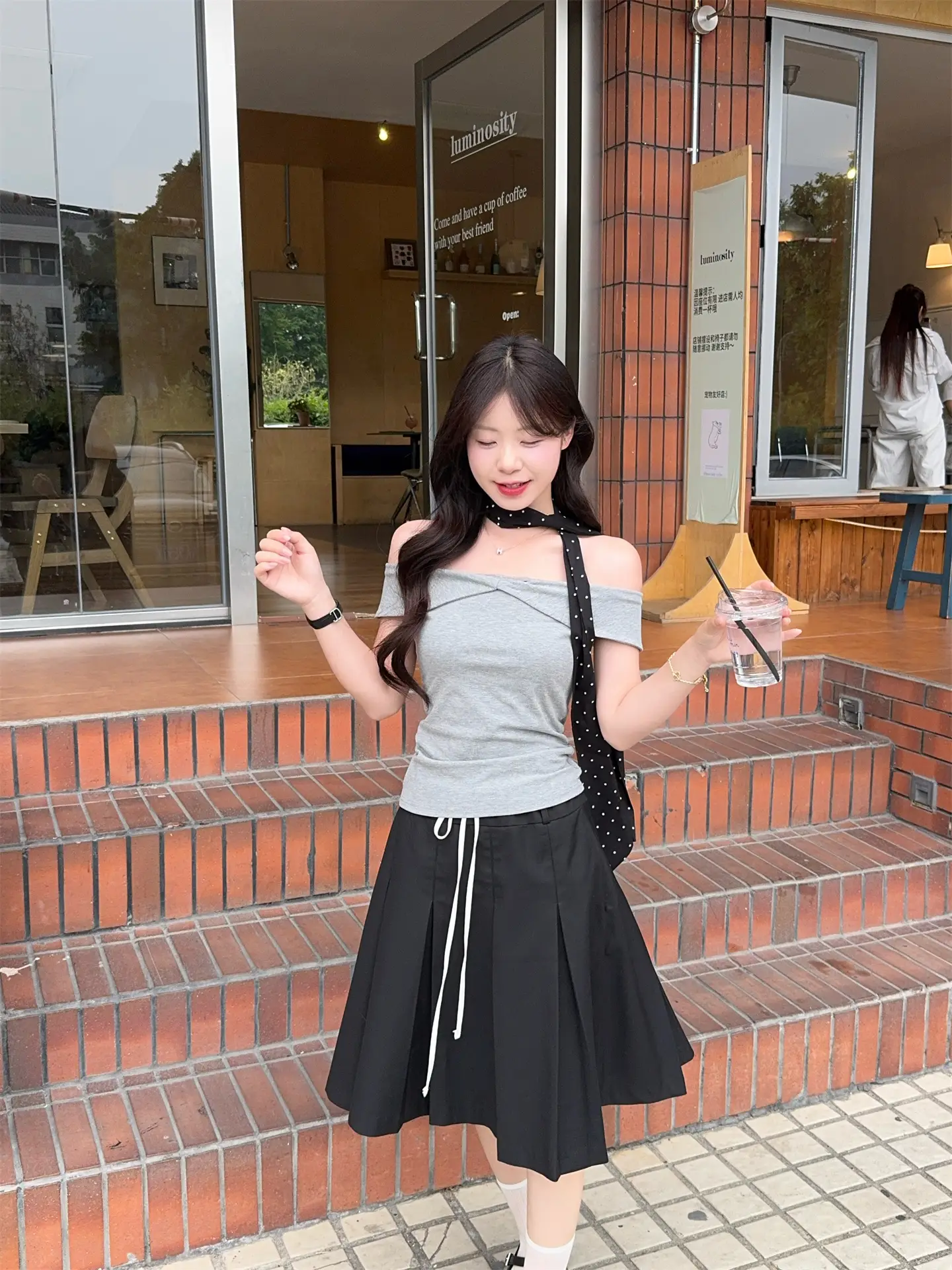회색 파스텔 패턴 단추 티셔츠 상세 이미지 4