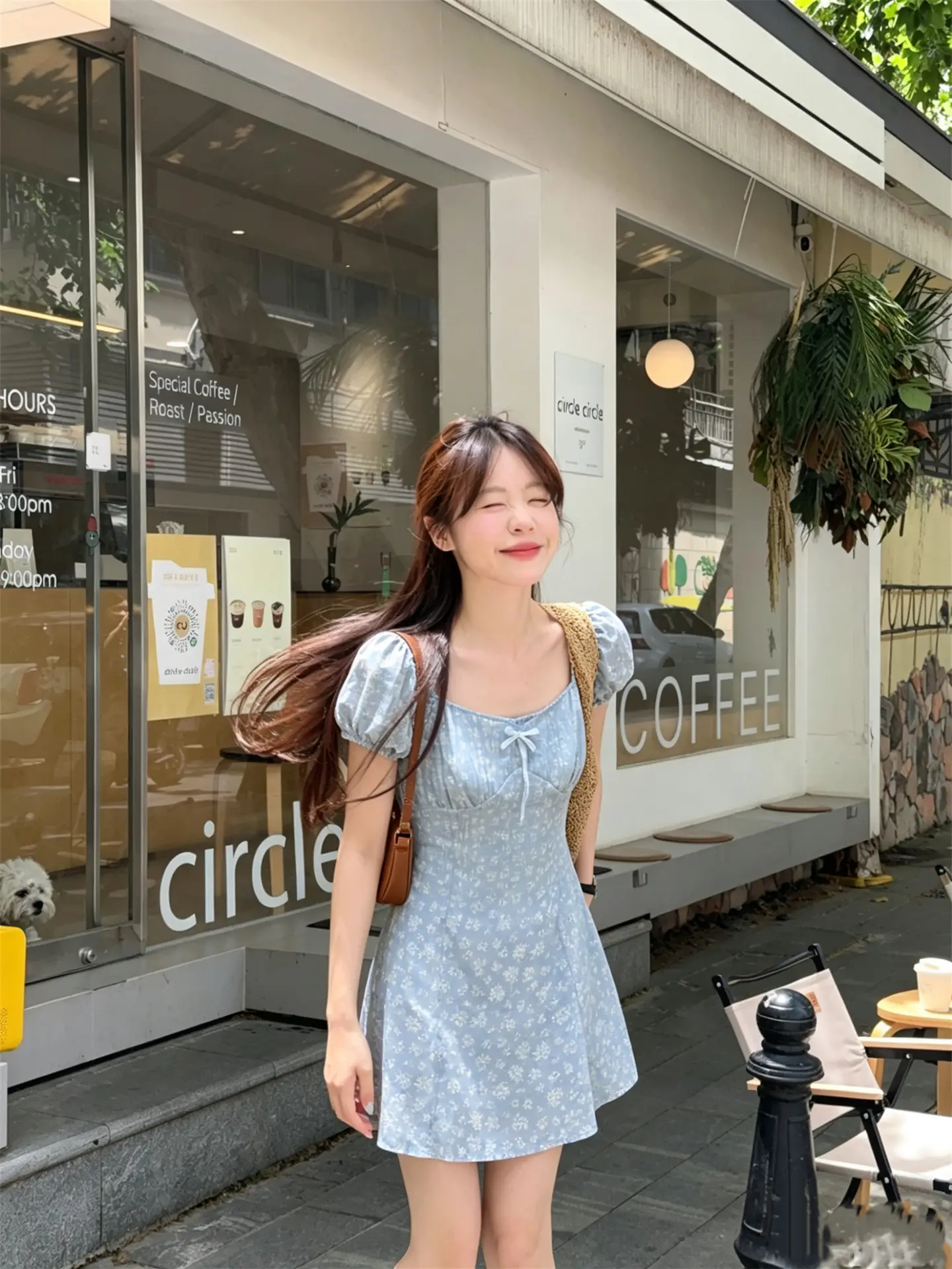 블루 소재의 V넥 풍성한 소매 원피스 상세 이미지 8