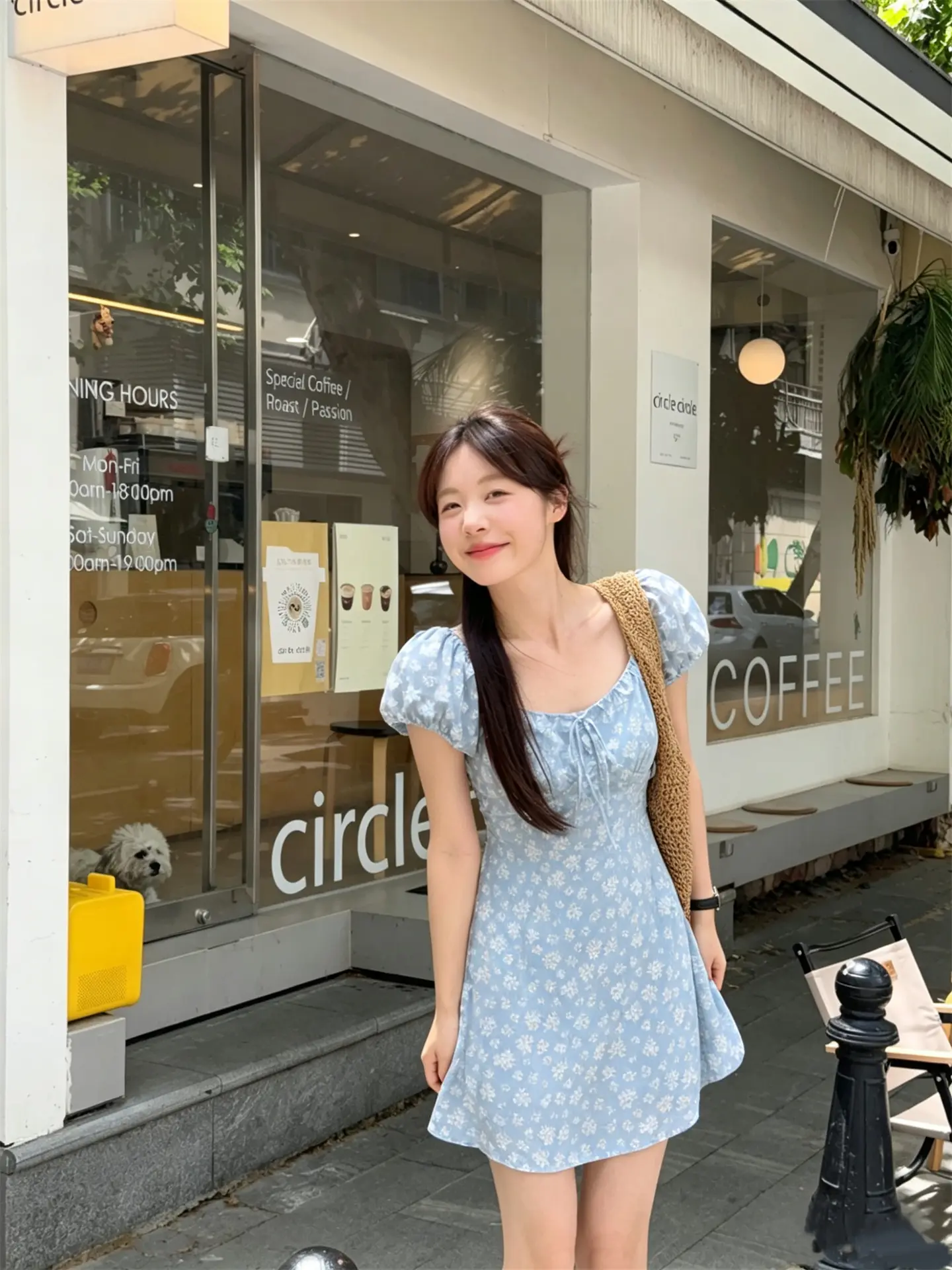 블루 소재의 V넥 풍성한 소매 원피스 상세 이미지 9