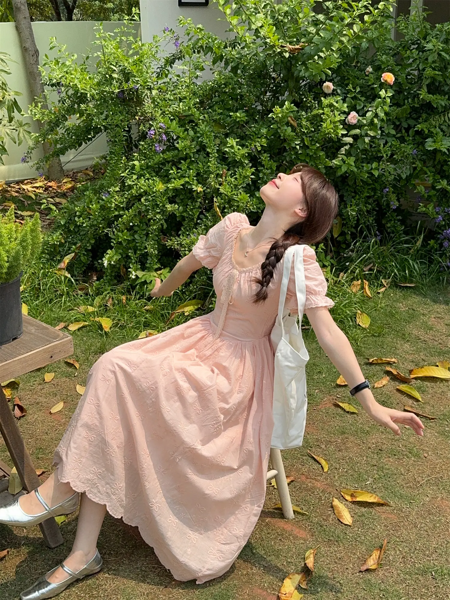 퍼프소매 자수 자카드 레이스 원피스 상세 이미지 5