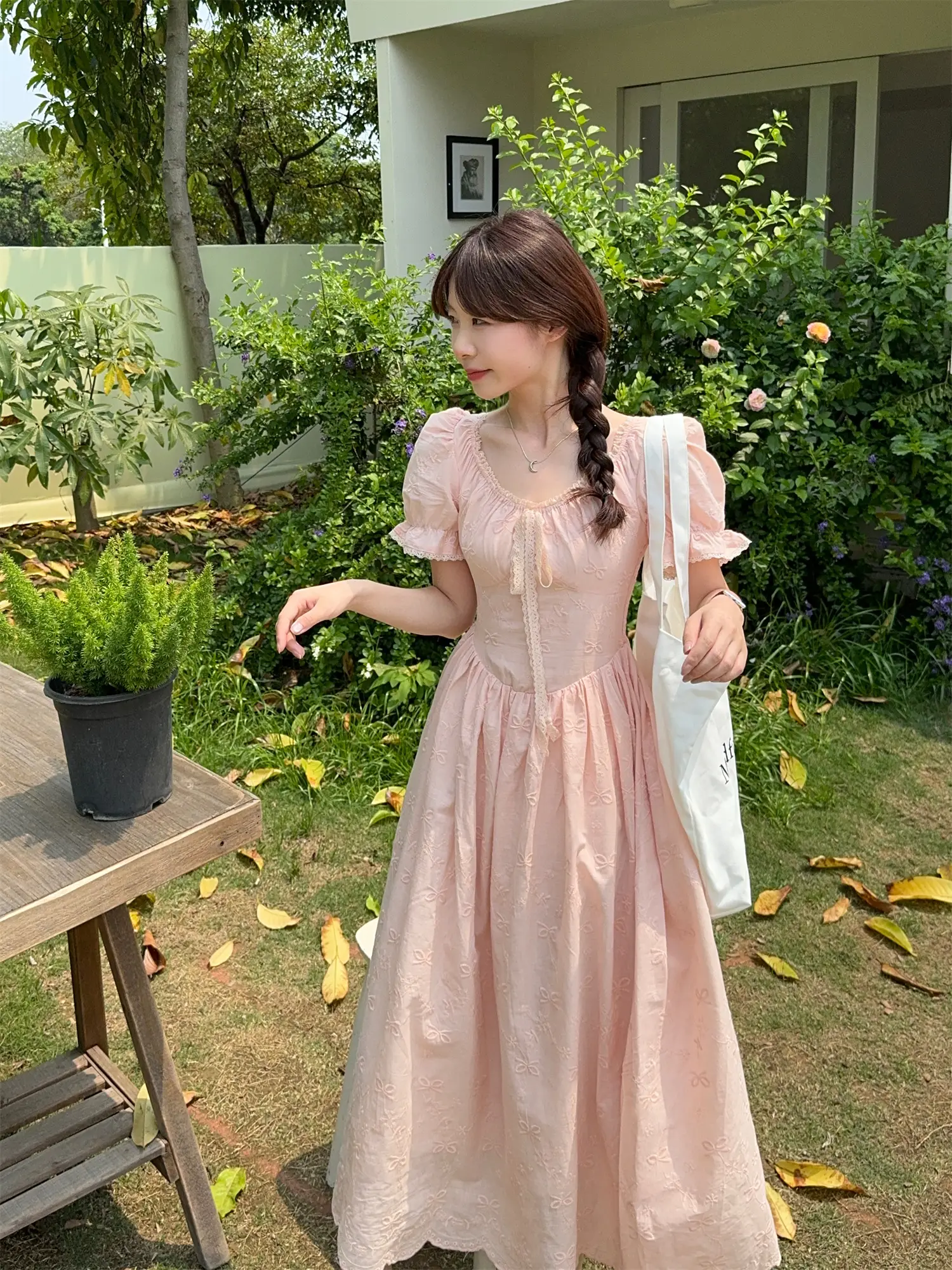 퍼프소매 자수 자카드 레이스 원피스 상세 이미지 19