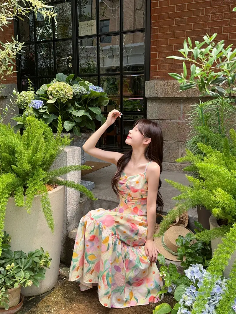 플라워 프린팅 허리 셔링 민소매 원피스 상세 이미지 1