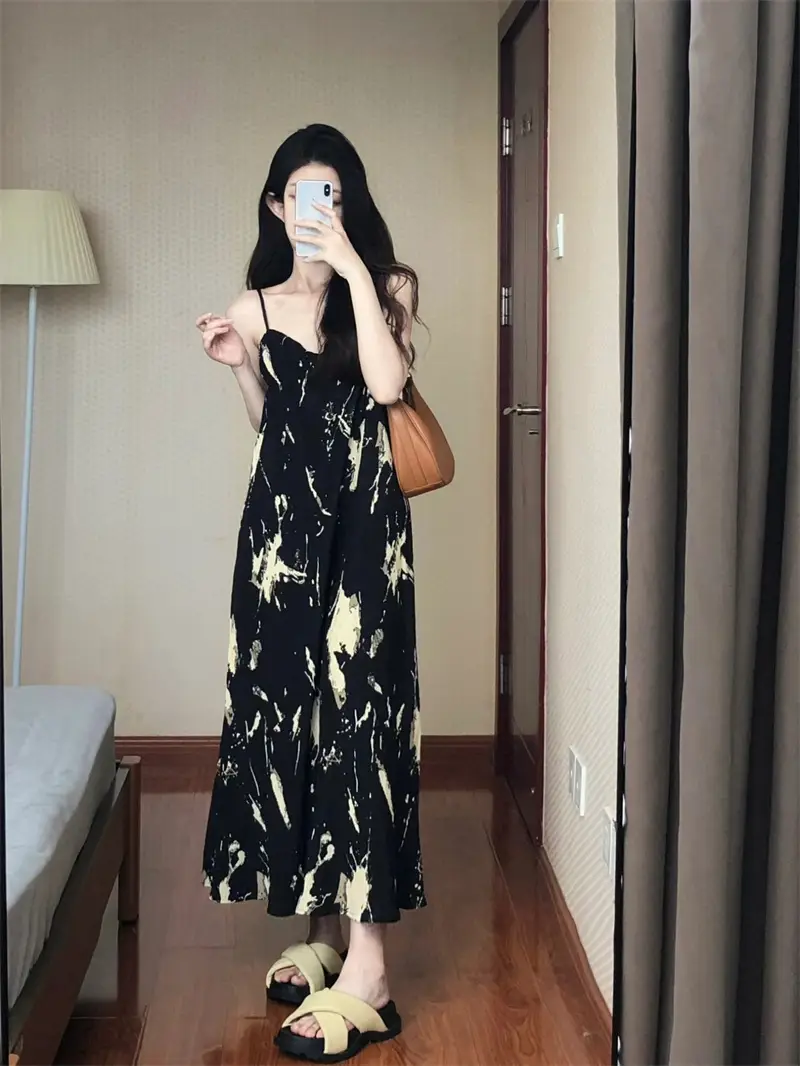 스퀘어넥 블랙 스트랩 원피스 상세 이미지 2