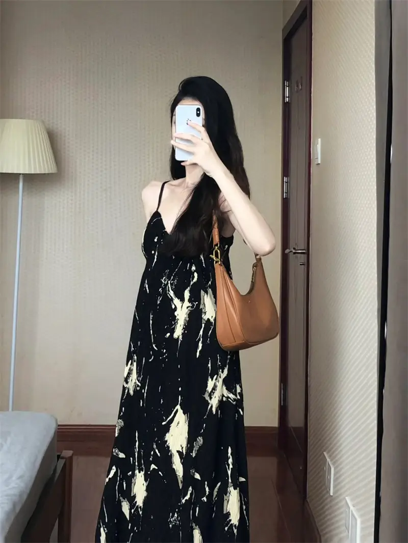 스퀘어넥 블랙 스트랩 원피스 상세 이미지 4