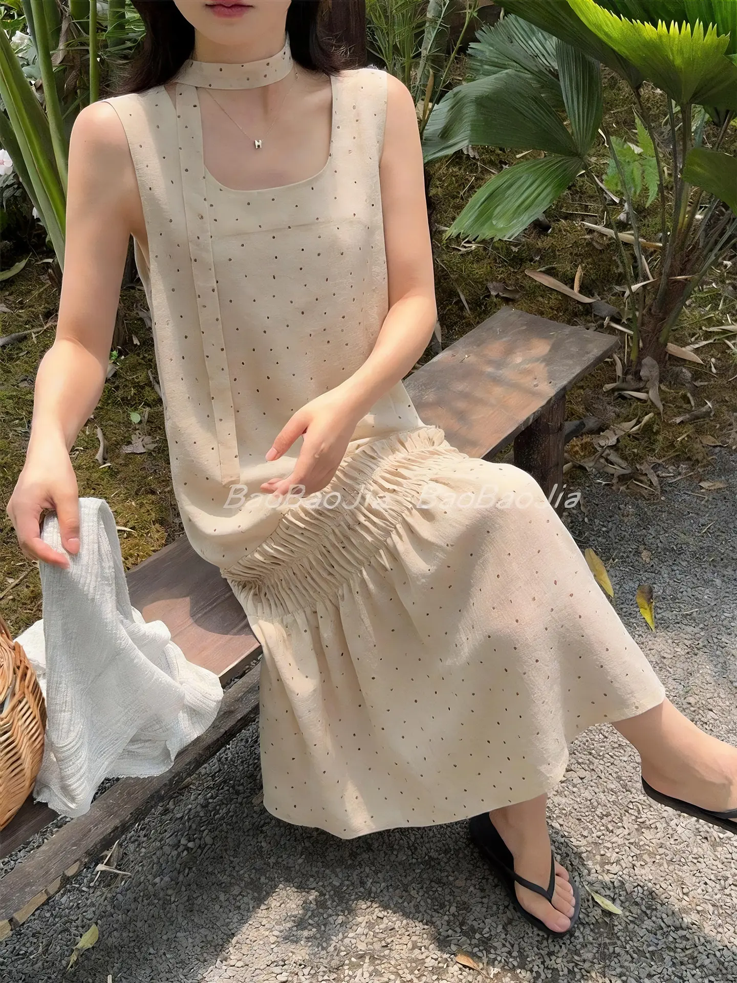 러블리 스퀘어넥 도트 무지 민소매 원피스 상세 이미지 3