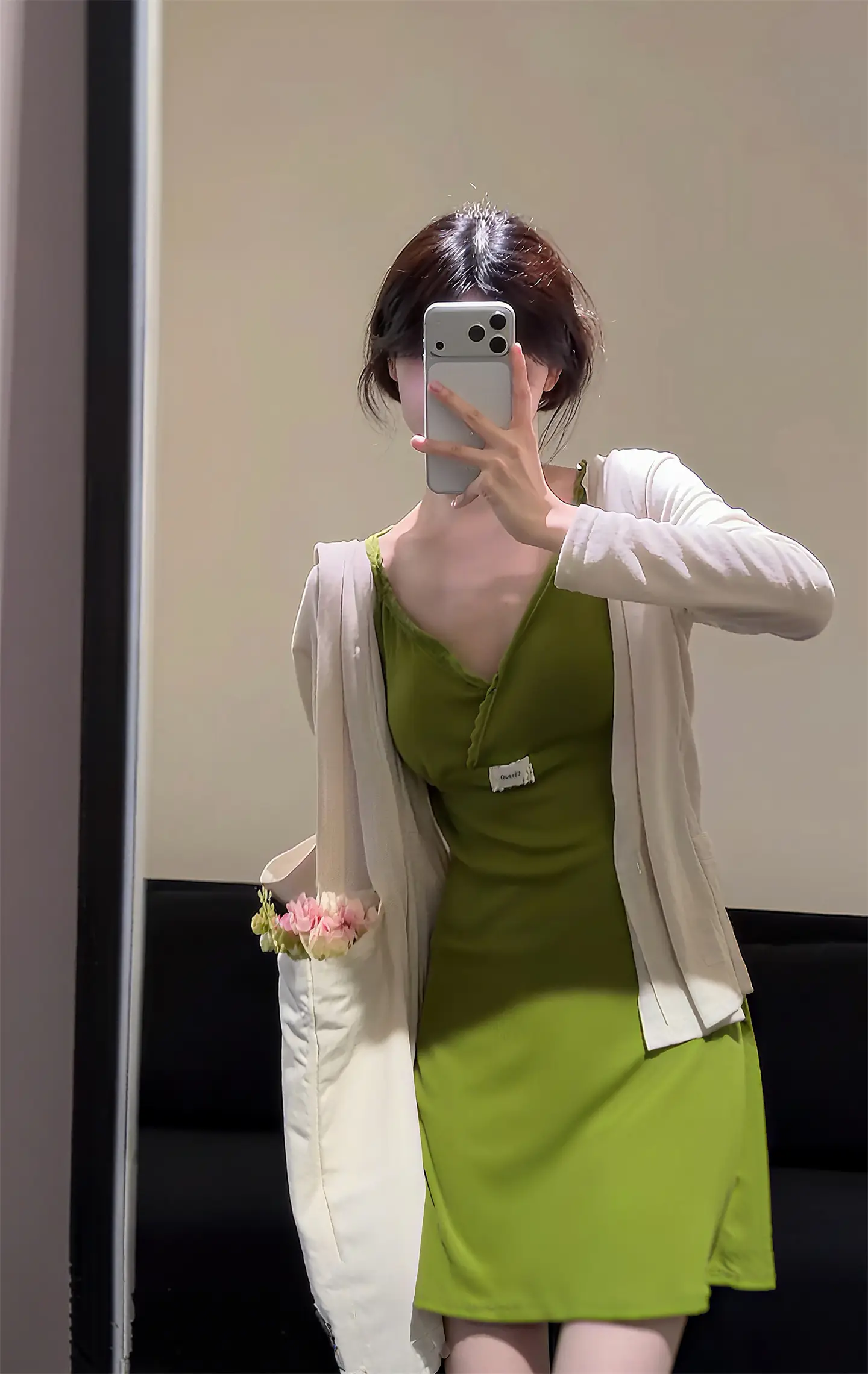 러블리 V넥 레이스 민소매 원피스 상세 이미지 3