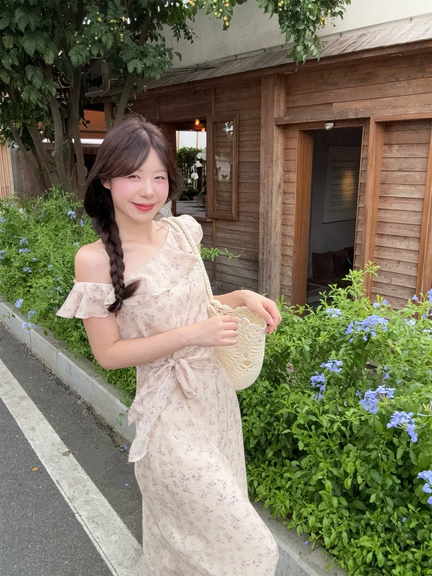 플라워 원숄더 러플 롱 원피스 상세 이미지 4