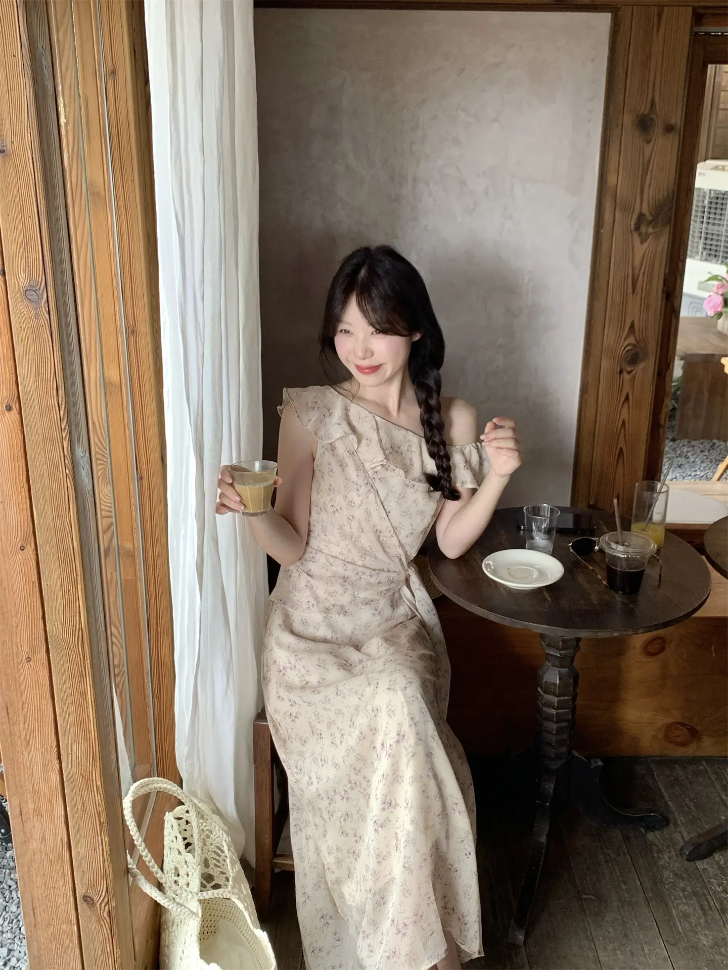 플라워 원숄더 러플 롱 원피스 상세 이미지 5